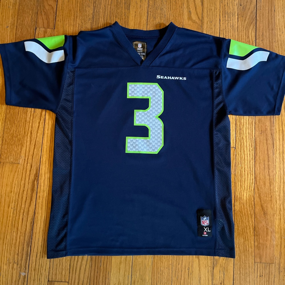 Seattle Seahawks / Russell Wilson #3 NFL Jersey / Excellent Condition / 🚭